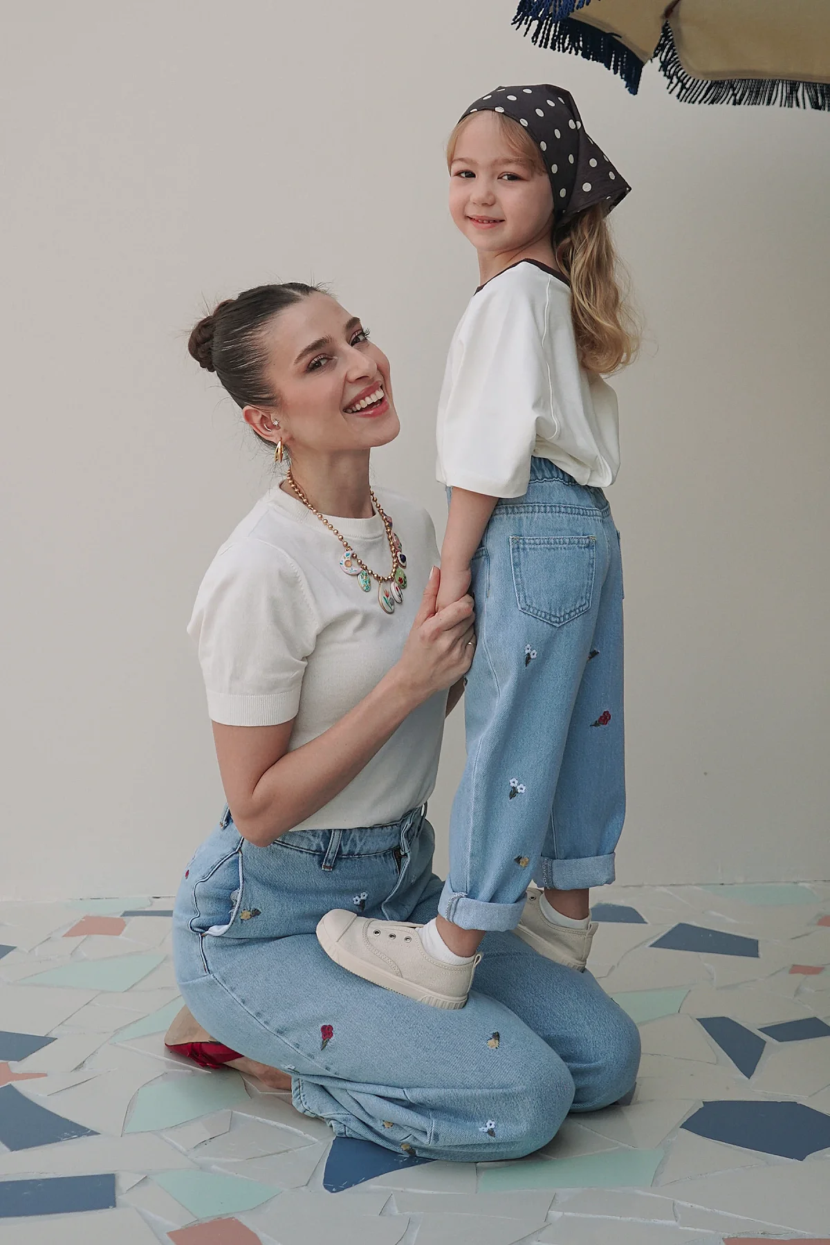 Çiçek Nakışlı Jean - 6
