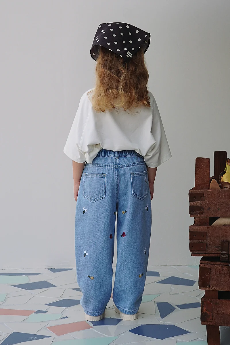 Çiçek Nakışlı Jean - 4