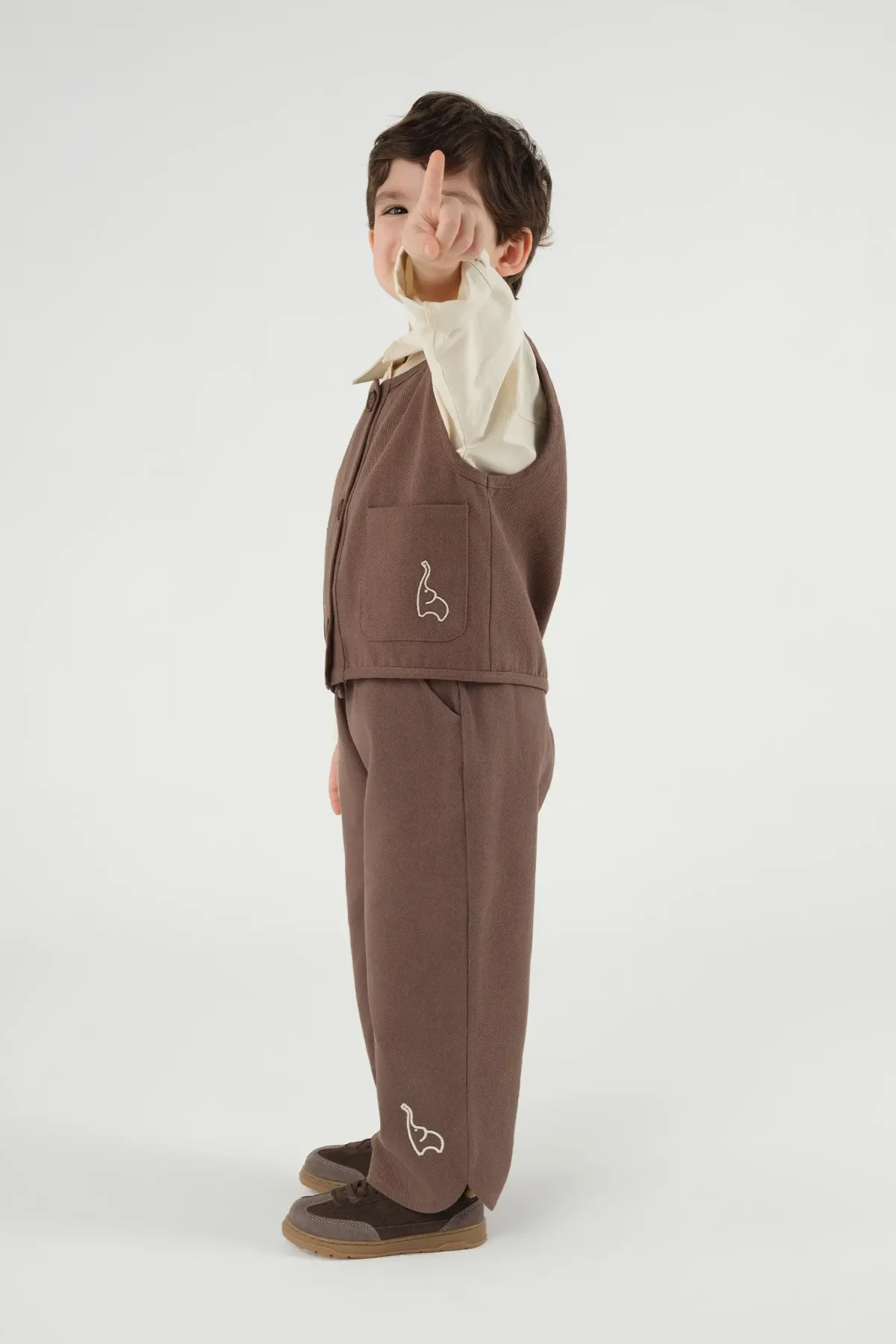 Fil Nakışlı Yelek Kahve - 2