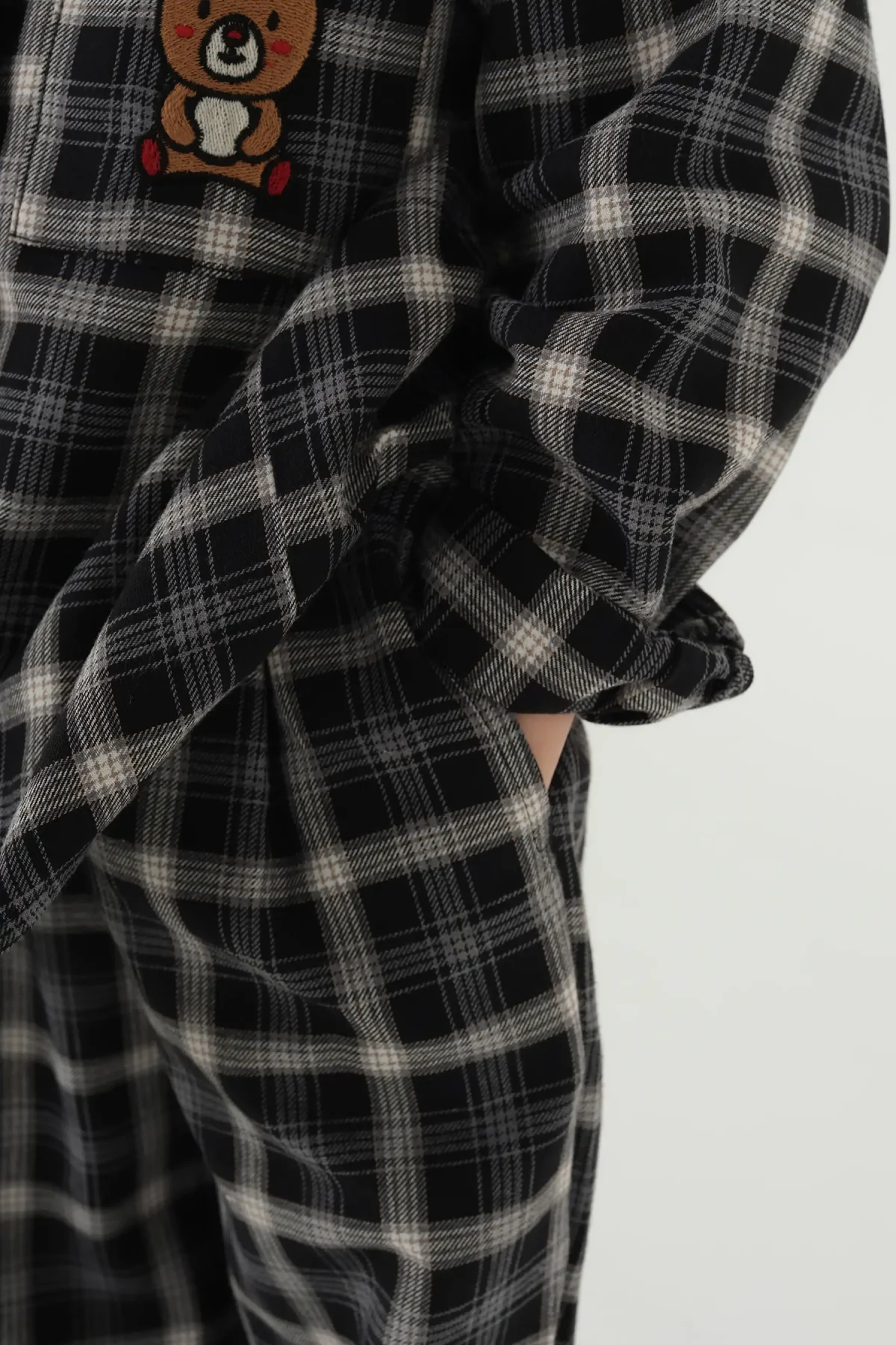 Paça Detaylı Ekose Pantolon Siyah - 5